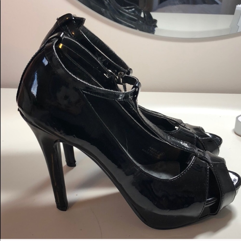 🔶 donating 12/11  Black Heels with Ankle Strap